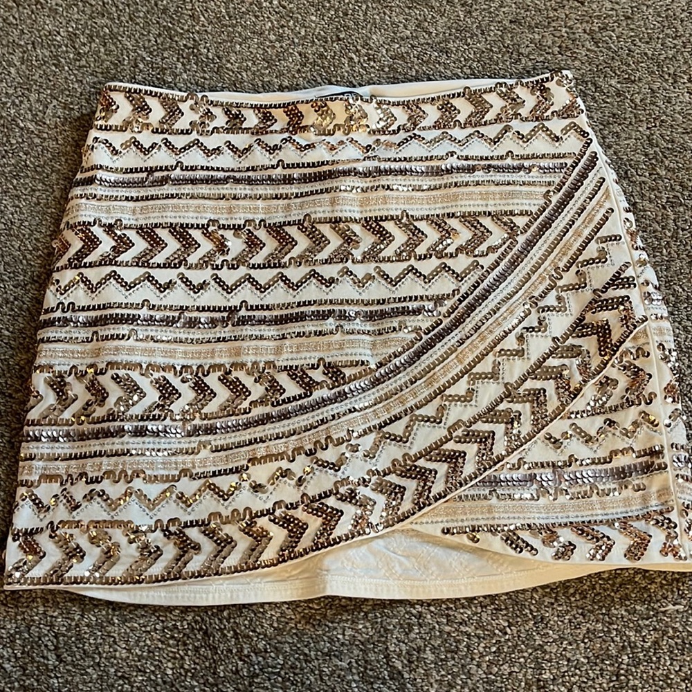Express Woman’s Skirt